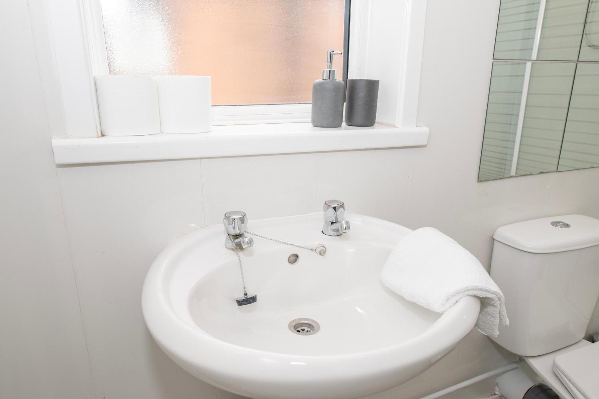 Versatile Cozy & Spacious Comfort Hull Apartments Kingston upon Hull Exterior foto